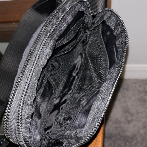 Black belt bag - Picture 2 of 4